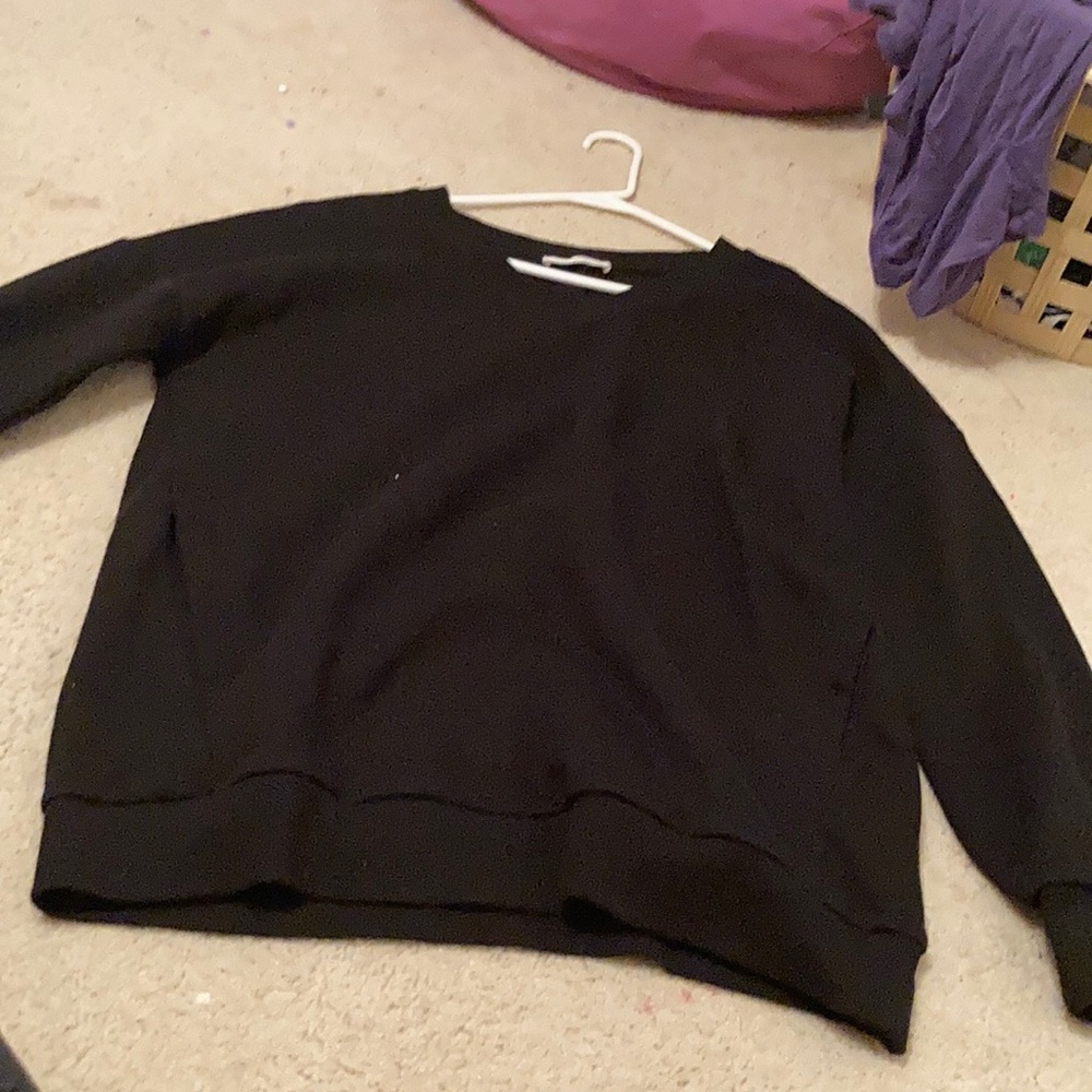 v-neck sweatshirt